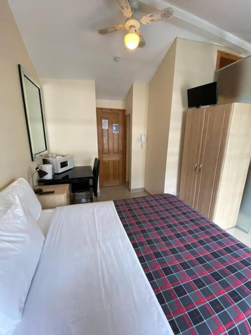 Apartament To Let In Covent Garden With Kitchen *